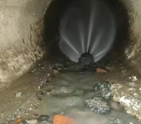 鄂托克前市政管道清淤