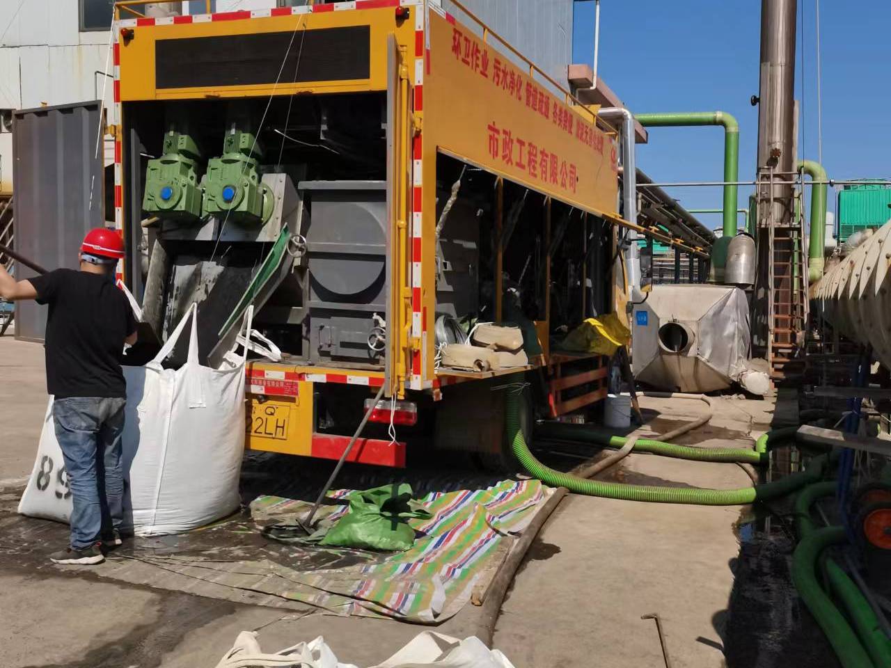 鄂托克前淤泥压干处理